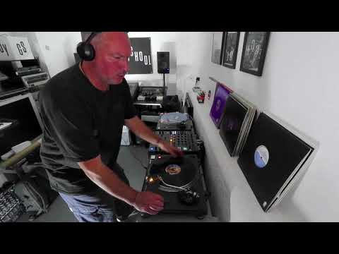 Mr Cenz | Live from The ArcHive (Grooveschool House/Techno Set, London)