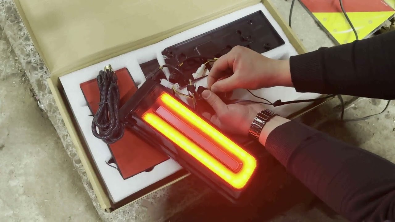 Mercedes G сlass W463 1990-2018 гг. Задние Фонари W464-Style Black Edition V1 Video 1