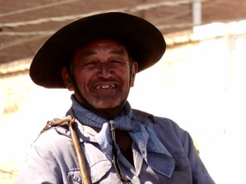 Coco banegas  Don Yuma Gomez