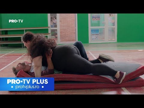 PROFU' - Lili aterizează fix pe Profu'