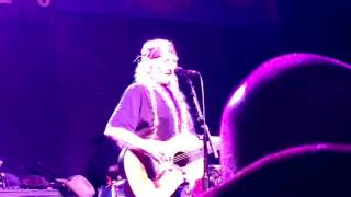 Willie Nelson in New Orleans with Runaway June -- Will the Circle Be Unbroken