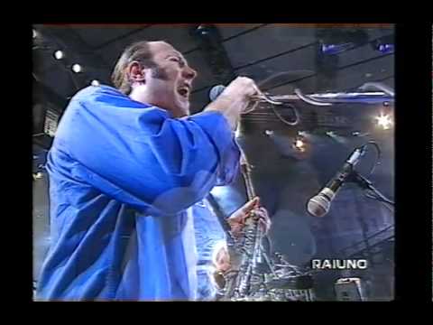 Elio e le Storie Tese live a Napoli, 1996 - 1/3 (T.V.U.M.D.B.)