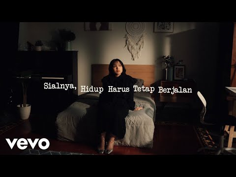 Thumbnail Video Sialnya, Hidup Harus Tetap Berjalan