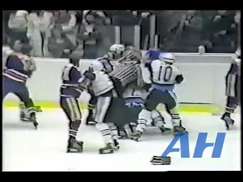 NHL Jan. 19, 1980 Pittsburgh Penguins v Edmonton Oilers Bench Clearing Brawl (HL)