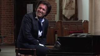 Jason Kouchak (piano) plays Oblivion by Astor Piazzolla and Itsuki Lullaby (traditional)