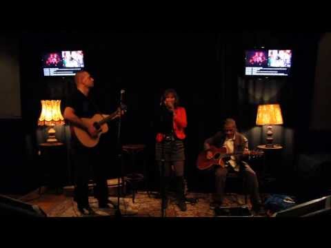 Kathy Bloom - Drops Of Jupiter ( Train )