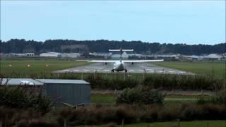 preview picture of video 'Mount Cook Airlines NZM6 leaves Invercargill'