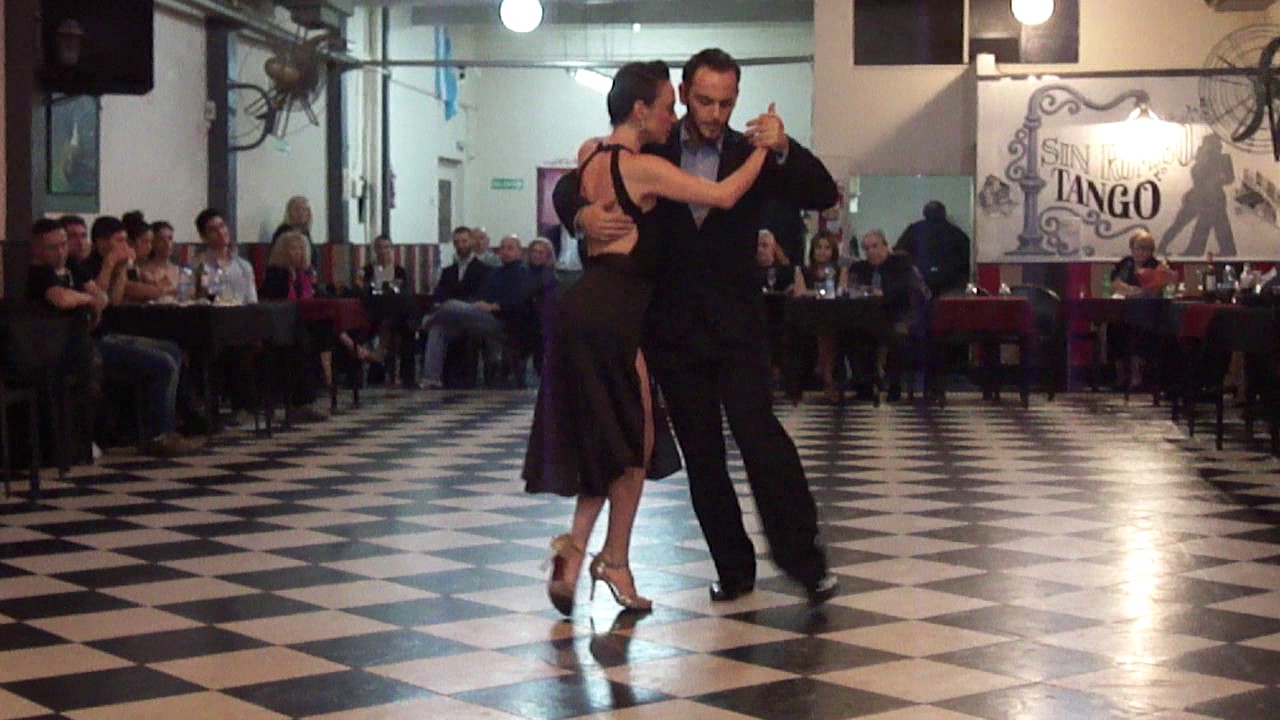 Sin Rumbo, Bailan Lida Mantovani y Agustin Agnez 1-3