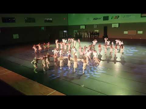 Teiiksmiņa, deja Aug meitas kā liepas, puiši kā ozoli