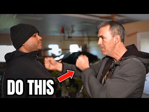 Former CIA Officer Explains The Best Way to Stop an Attacker