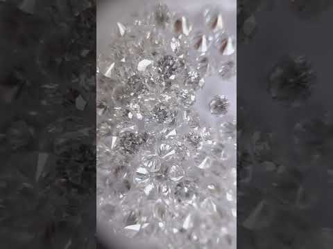 2MM TO 2.50MM CVD LAB GROWN DIAMONDS WITH DEF COLOR VVS VS PURITY.. EXEXEX