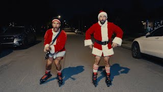Dan + Shay - Santa Claus Is Comin&#39; To Town (Official Music Video)