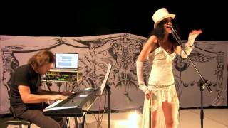 Behind the curtain - Patty Simon & Klandelion Live at Isola Rock 2012