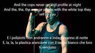 Macklemore and Ryan Lewis - KEVIN ft. Leon Bridges (Lyrics e Traduzione italiano)