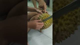 Download lagu Belah duren #shorts mp3