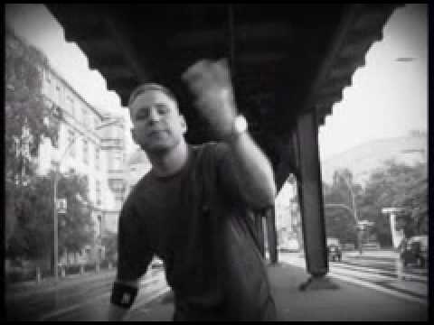 Shizoe-Eine Hand (Produced By Fler)