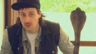 Menschine Lyrics English Translation