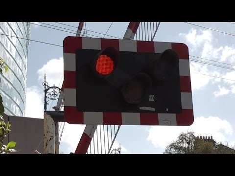 Level Crossing at Lansdowne Road - 22000 Class Intercity