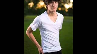 The Mid-Summer Classic - Chasing love - Lyrics