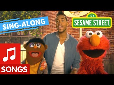 Sesame Street: Quiero Ser Tu Amigo with Lyrics feat. Romeo Santos | Elmo's Sing Along