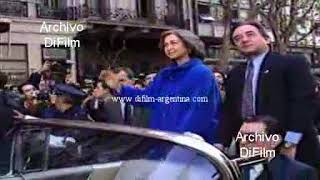 La reina Sofia de Grecia - Carlos Grosso recorren la Avenida de Mayo 1992