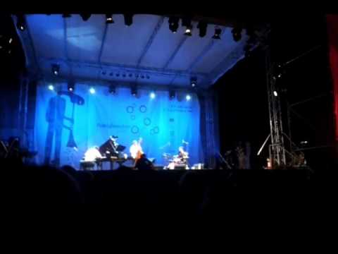 Pomigliano Jazz Festival 2011 - Stefano Bollani Danish Trio - Mi ritorni in mente