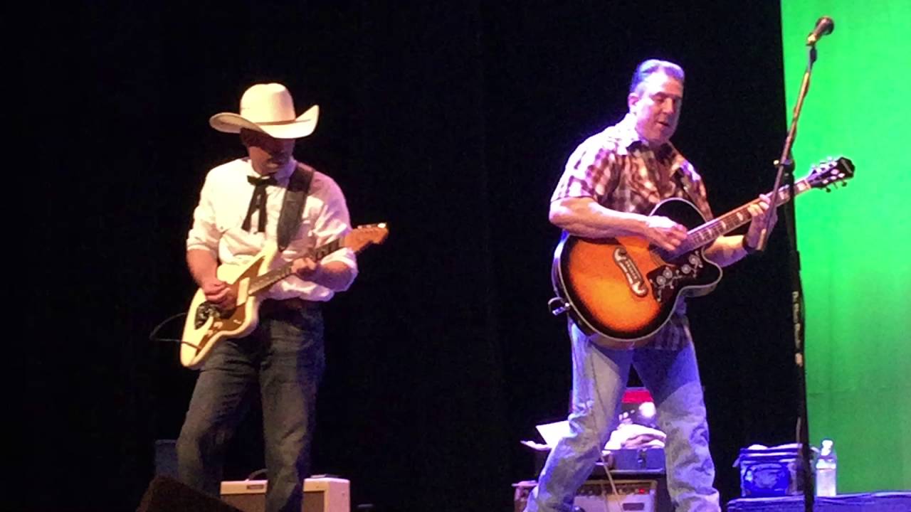 Promotional video thumbnail 3 for The Bigsbys