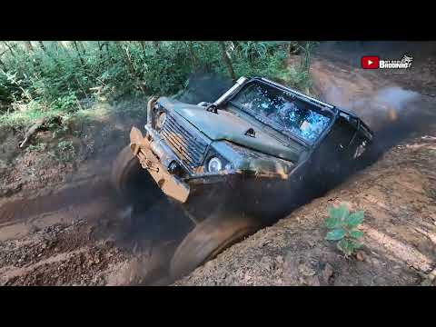Trilha com muitao barro Lama e imprevistos - Troller Toyota Bandeirantes Defender