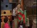 Sesame Street 1082 Street Scenes Big Bird Plans To Go To Hawaii