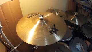 Video thumbnail for Sabian Xs20 Rock Crash 18'' sound test [HD] by Raymond Voo Zhong Hao (Rayv_drums)