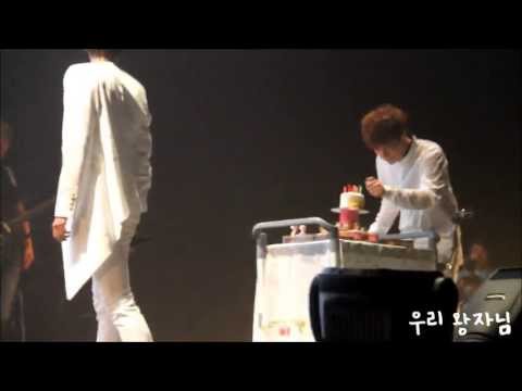 130831 OGS in Jakarta - @kyuzizi can't turn the candles on