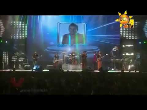 Mn ithaliye thani una ( danapala udawaththa) live in Flash back