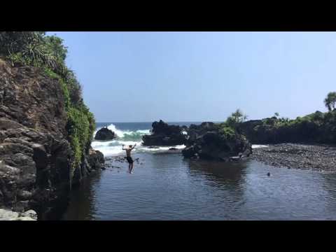 Cliff Jump at Victoria Falls (Road to Hana)