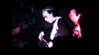 La Carrera (FT. Salo) [En Directo Sala Neptuno 03-09-1995] · Extremoduro