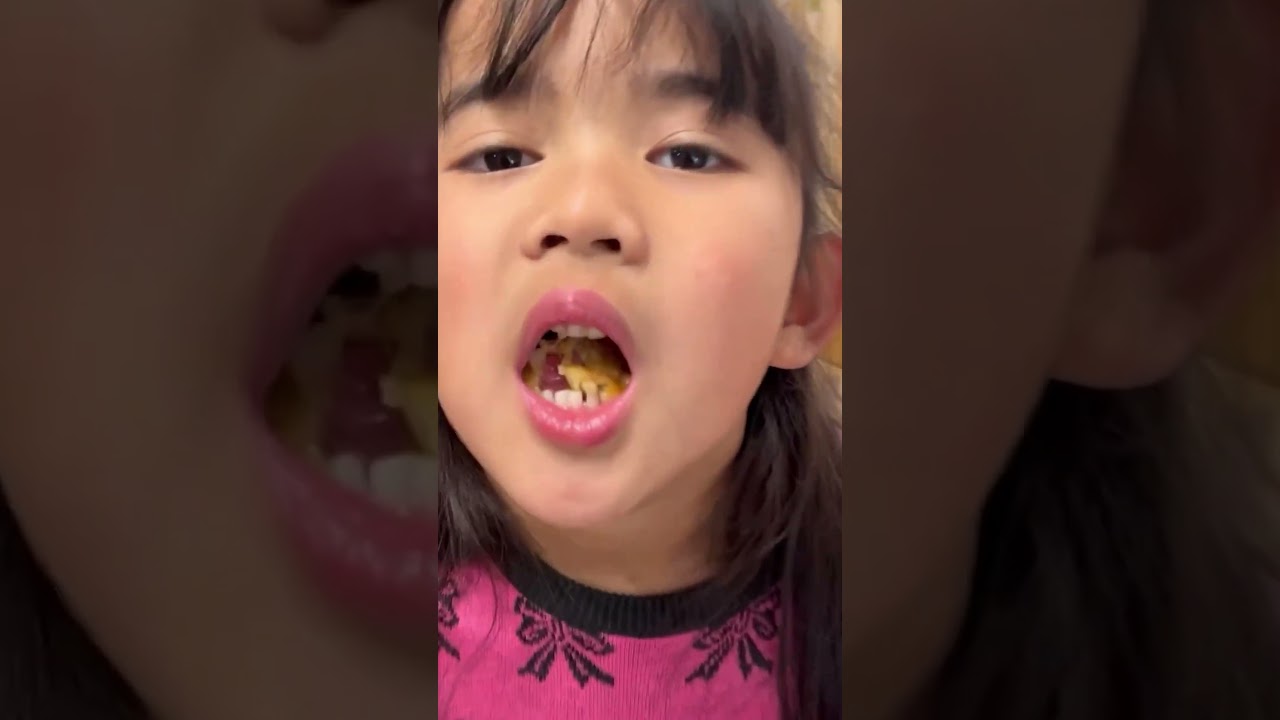 Enjoying Banana Que #bananaque #bananababy #bananarecipe #bananasnack