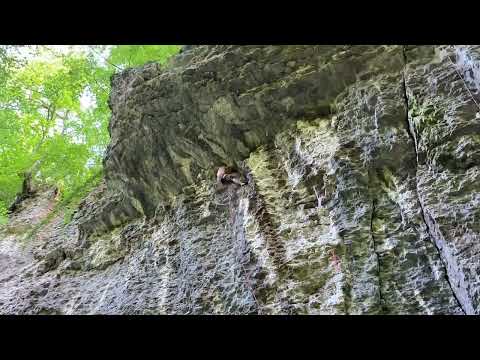 Kovca mož - 8b, Golobove pečine (Škalec)