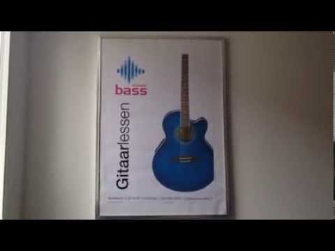 Iris Kroes bij Bass Muziek | Muziekschool Groningen