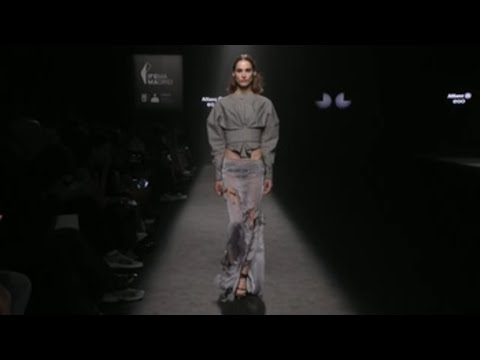 Javier Guijarro, prendas funcionales sobre patrones amplios