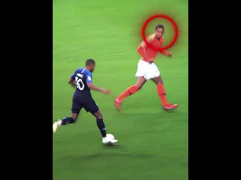 The Secret to Van Dijk's Defending 👀