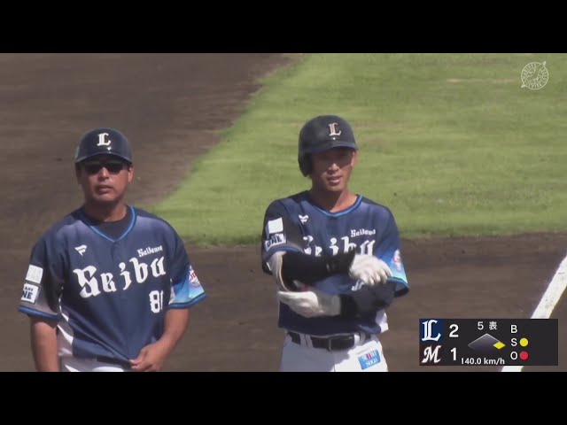 [Juego de Granja] ¡ Taiyo Sato de Los Lions conecta un oportuno triple al jardín derecho-central para ampliar la ventaja! 25 de septiembre de 2025, Chiba Lotte Marines vs. Saitama Seibu Lions