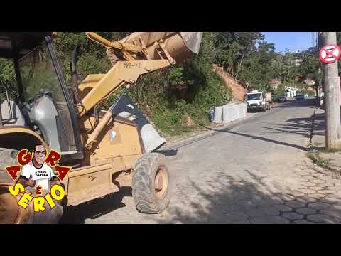 Começou a pavimentação da rua Jorge Soares Godinho a Rua do Café no Bulê na favela Do Justinos.