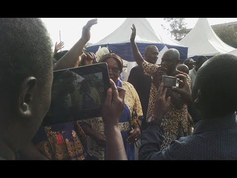 Enguba Jazz   Abana soma by Steve nyatigo.  Skiza code 10610426