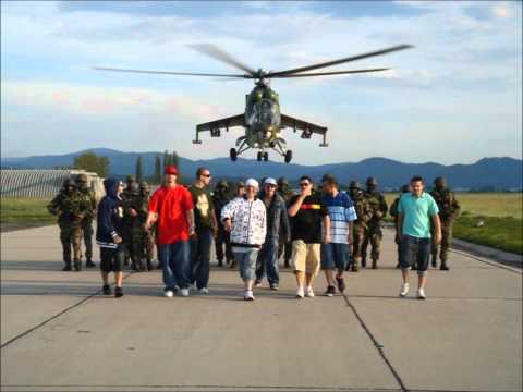 Michadelik ft. Zdenka Predná- Kúsok