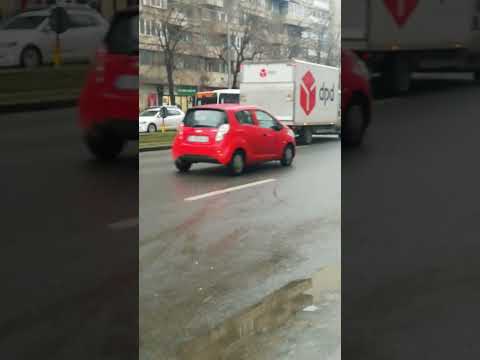 Autobuzul MBC E4 #4767 pe linia 104 tranzitând zona Bd Chișinău
