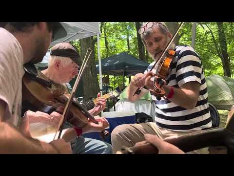 Lonesome Honey - Rhys & Riley Fiddles - Clifftop 2023 West Virginia Stringband Festival Oldtime Jam