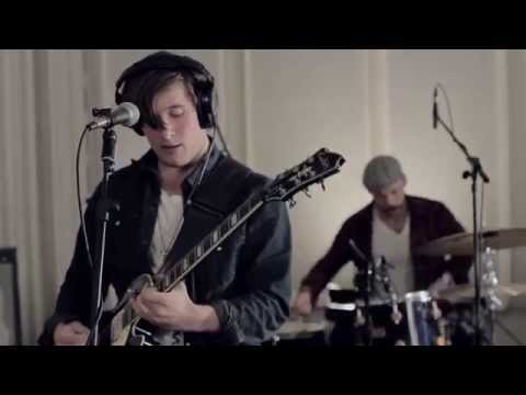 Queen City Sessions: Austin Livingood - "Walk Away"