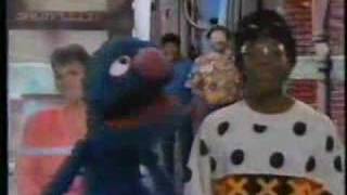 Sesame Street - Monster in the Mirror (celebrity version)