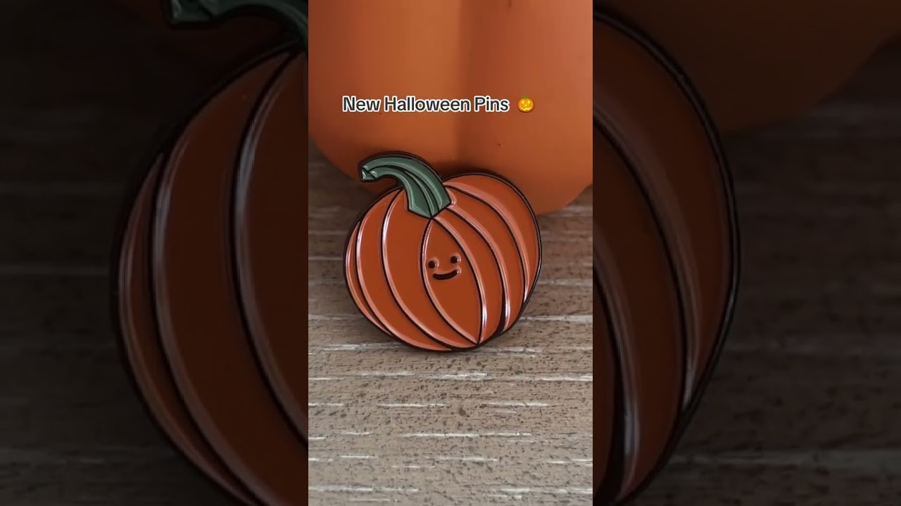 New Halloween Enamel Pins ! 🎃👻 #enamelpins #halloween #accessories #pins #disney