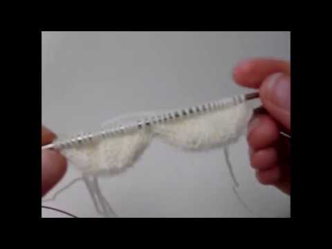 Sara stickar tå upp sockar - Del 1