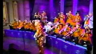The Brian Setzer Orchestra - Gettin&#39; In The Mood &amp; Hawaii Five-O (Late Night)